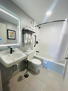 Superior Room, 1 King Bed with Sofa bed, Non Smoking (Kitchenette)