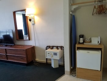 Suite, 2 Double Beds, Non Smoking, Lake View