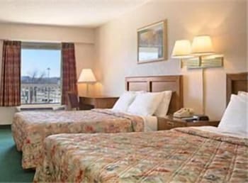Standard Room, 2 Queen Beds, Smoking