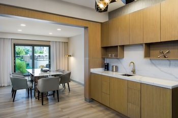 Club Suite, 1 King Bed