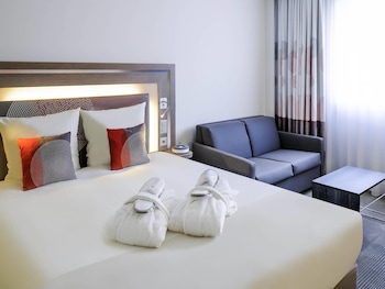 Executive Room, 1 Double Bed with Sofa bed