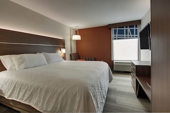 Standard Room, 1 King Bed, Accessible (Communications, Accessible Tub)