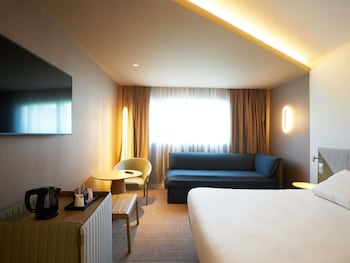 Family Room, Multiple Beds (Superior)