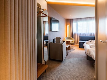 Executive Room, 1 Queen Bed with Sofa bed (Executive)