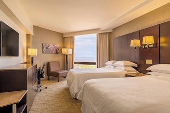 Club Room, 2 Queen Beds