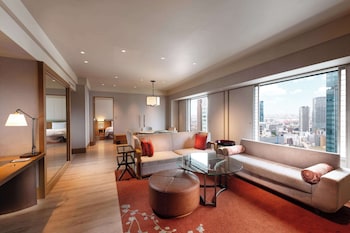 King Executive Suite