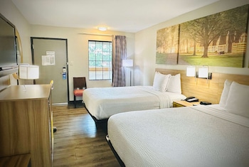 Room, 2 Queen Beds, Non Smoking