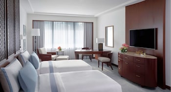 Executive Suite, 2 Twin Beds (Renovated)