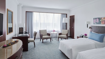 Executive Suite, 2 Twin Beds (Renovated)