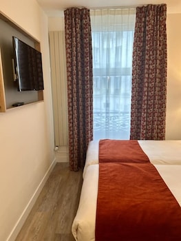 Classic Twin Room