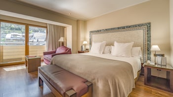 Deluxe Double or Twin Room, City View