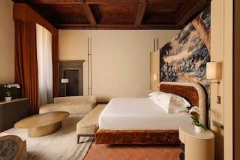 La Contessa - Grand Room