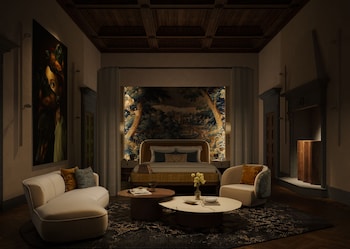 La Contessa - Grand Room