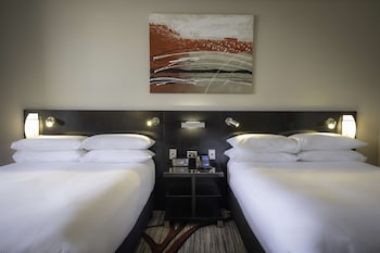Double Hilton Guest Room