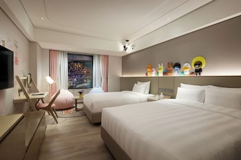 Family Twin Room (Kakao Friends, World View)