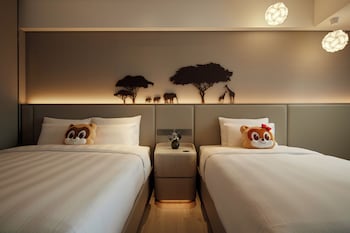 Family Twin Room (LOTTY LORRY)