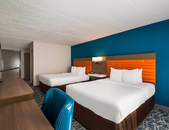 Room, 2 Queen Beds, Non Smoking