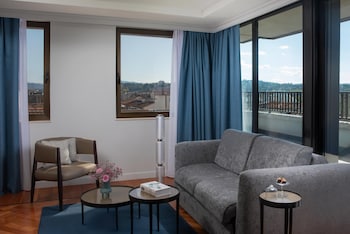 Superior Room (Extra Bed 3 adults)