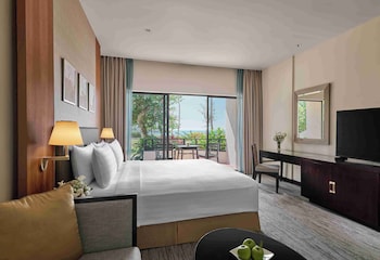 Standard Room, 1 King Bed, Terrace, Sea View (Kinabalu)