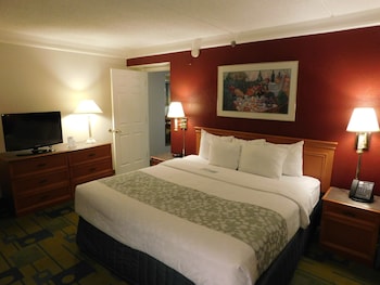 Suite, 1 King Bed, Non Smoking