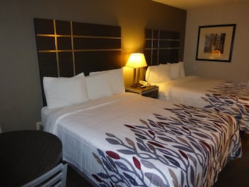 Deluxe Room, 2 Queen Beds, Smoking