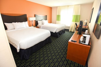 Room, 2 Queen Beds, Accessible, Non Smoking (Mobility, Bathtub W/grab Bars)