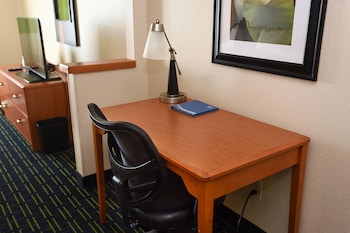 Room, 2 Queen Beds, Accessible, Non Smoking (Mobility, Bathtub W/grab Bars)