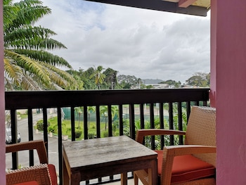 Standard Room, 1 King Bed, Balcony