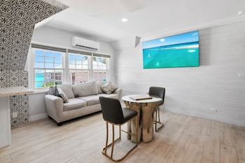 Luxury Apartment, 3 Bedrooms, Kitchen