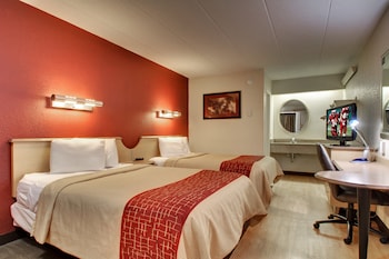 Deluxe Room, 2 Double Beds (Smoke Free)
