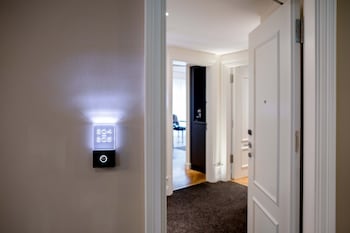 Family Room, 2 Bedrooms