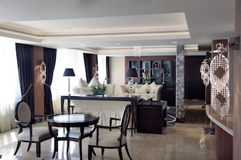 Royal Suite, 1 Twin Bed, Smoking (Royal)