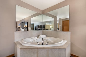 Suite, 1 King Bed, Non Smoking, Jetted Tub