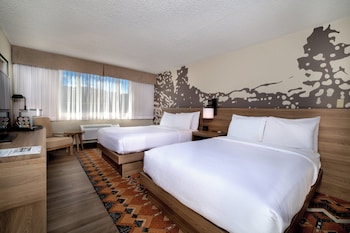 Standard Room, 2 Queen Beds (Tower 1)