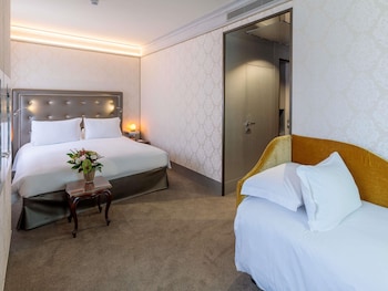 Superior Triple Room, 1 King Bed with Sofa bed