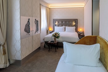 Superior Triple Room, 1 King Bed with Sofa bed