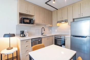 Standard Suite, Kitchen (2 Single Beds, Sofa Bed, W/D, Balcony)