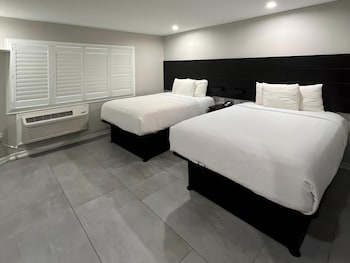 Pet Friendly Room with Two Queen Beds