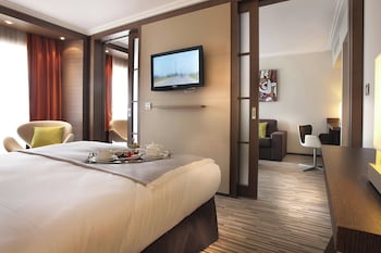 Family Suite, 1 Queen Bed with Sofa bed, Balcony (Balcony)