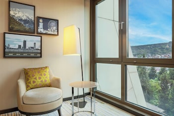 Deluxe Room, 1 King Bed, Balcony