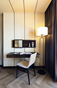 Executive Room, Club Lounge Access, Bay View