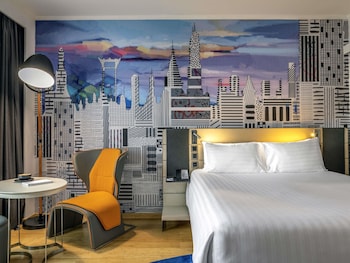 Deluxe Room, 1 Queen Bed with Sofa bed