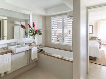 Yanuca Lagoon Suite