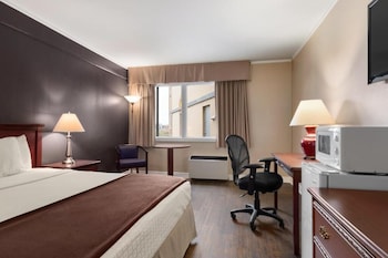 Standard Room, 1 Queen Bed, Non Smoking