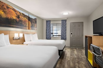 Room, 2 Queen Beds, Non Smoking