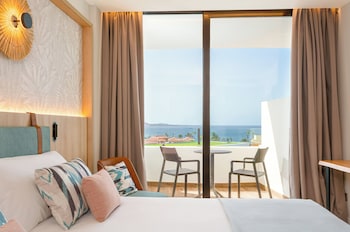 Standard, Sea View