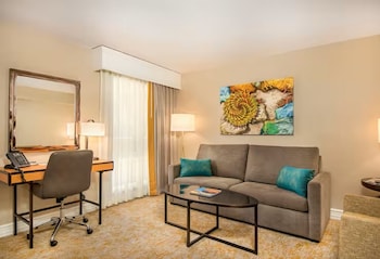 Suite, 1 Bedroom, Accessible, Bathtub (Agave, Mobility & Hearing)