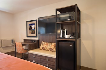 Deluxe Single Room, 1 King Bed, Non Smoking