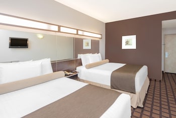 Room, 2 Queen Beds, Non Smoking, River View