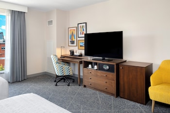 Room, 2 Queen Beds, Accessible, Non Smoking
